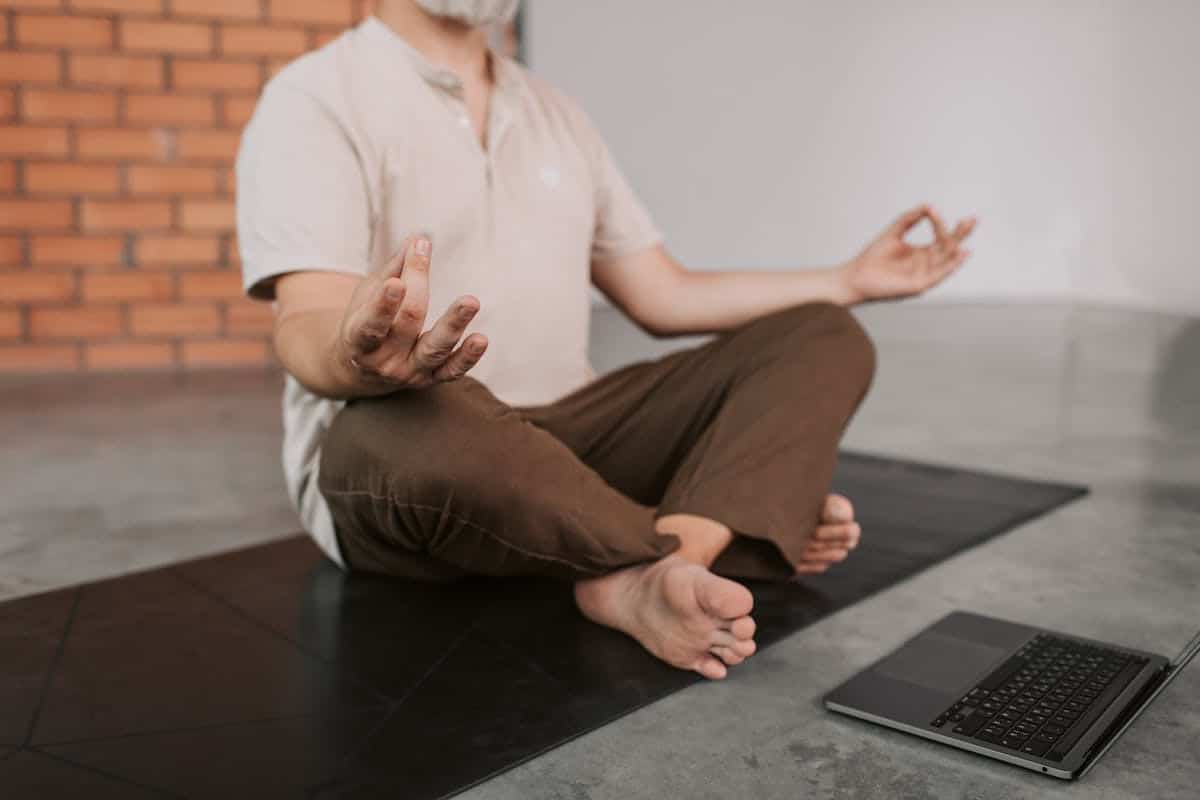 bureau  yoga