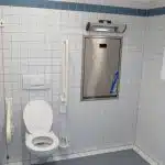 Les barres d'appui pour WC et salle de bain : un incontournable pour la santé !